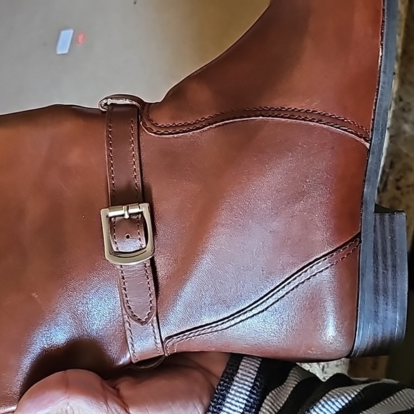 Brown leather riding boots - Picture 11 of 16